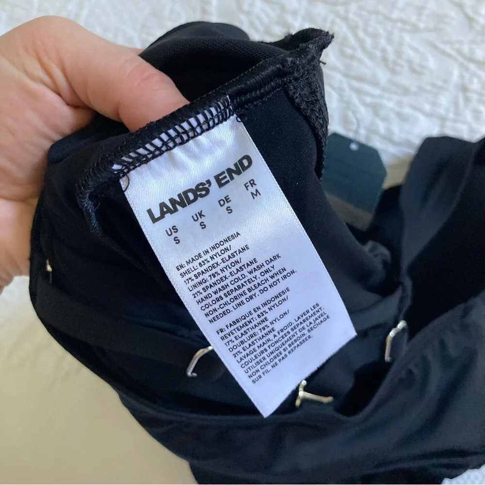 NWT Lands End swim tankini swimsuit top wire free black chlorine resistant S
